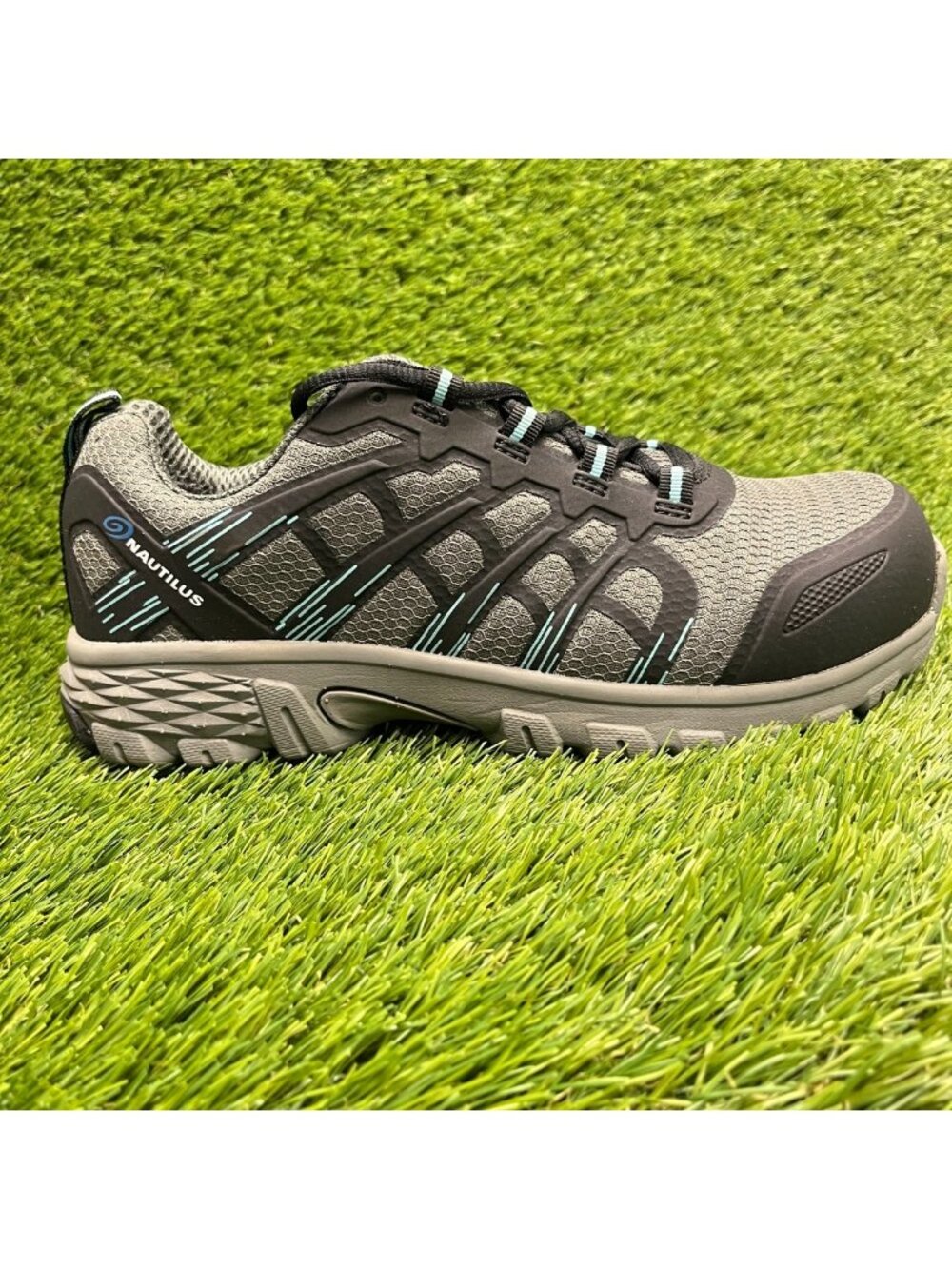 Nautilus Stratus Womens Size 8.5D Gray Black Composite Toe Safety Work Shoes